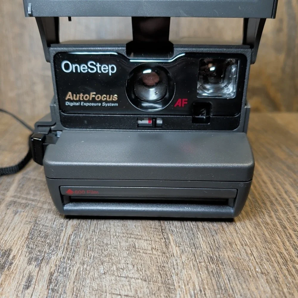 Polaroid One Step AutoFocus 600 Instant Film Camera **For Parts or Repairs Only